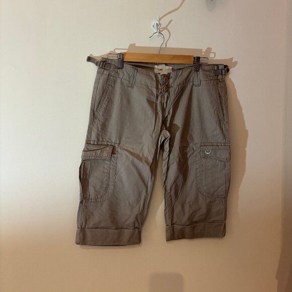 Grey Stussy Girl cropped cargo shorts - Size 7 - Picture 1 of 4